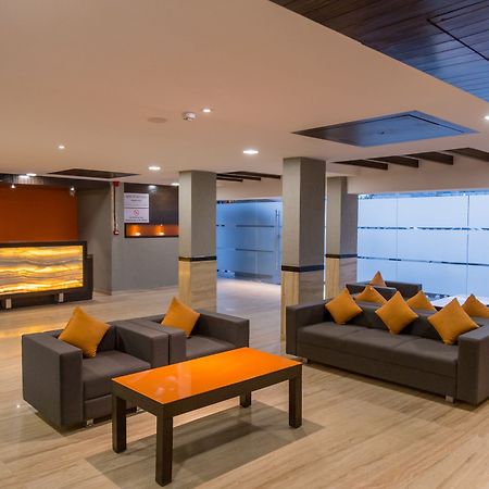 The Silver Leaf Hotel อาเมดาบัด ภายนอก รูปภาพ